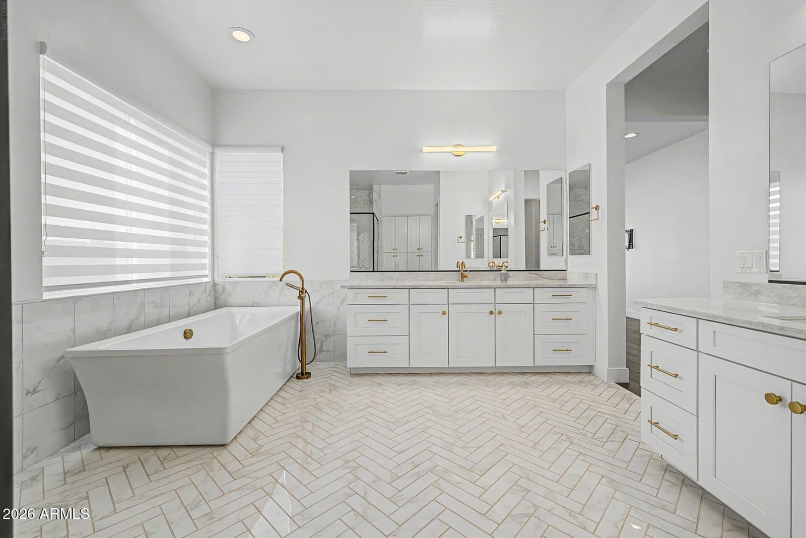9407 S 13TH Way, Phoenix, AZ 85042 — photo 46 of 98