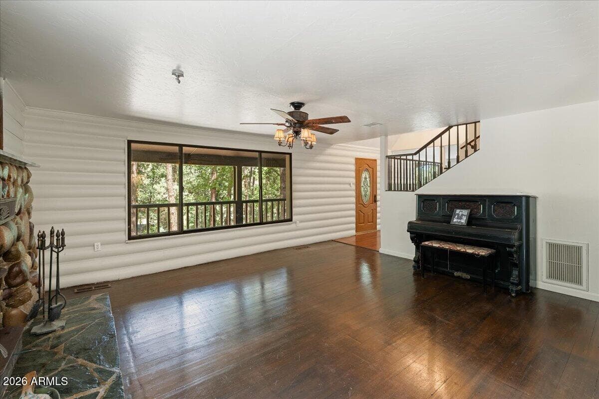 885 S RANCHO VISTA Drive, Prescott, AZ 86303 — photo 17 of 45