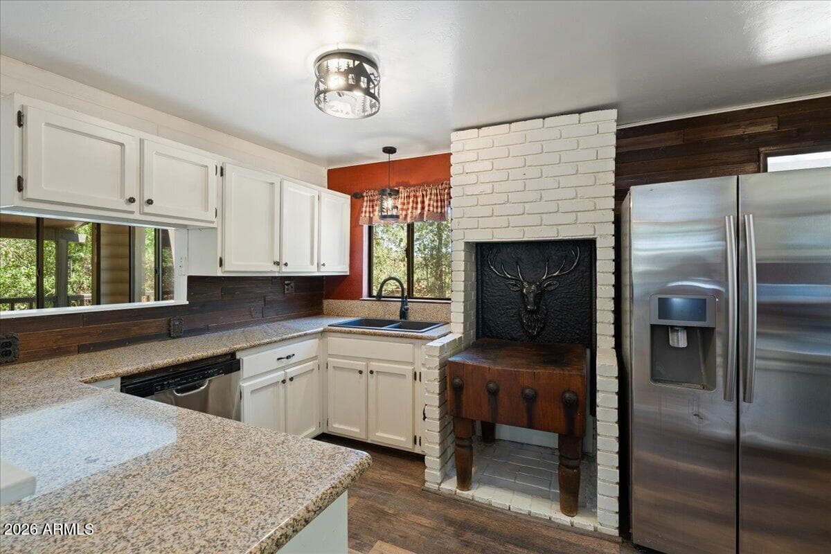 885 S RANCHO VISTA Drive, Prescott, AZ 86303 — photo 26 of 45