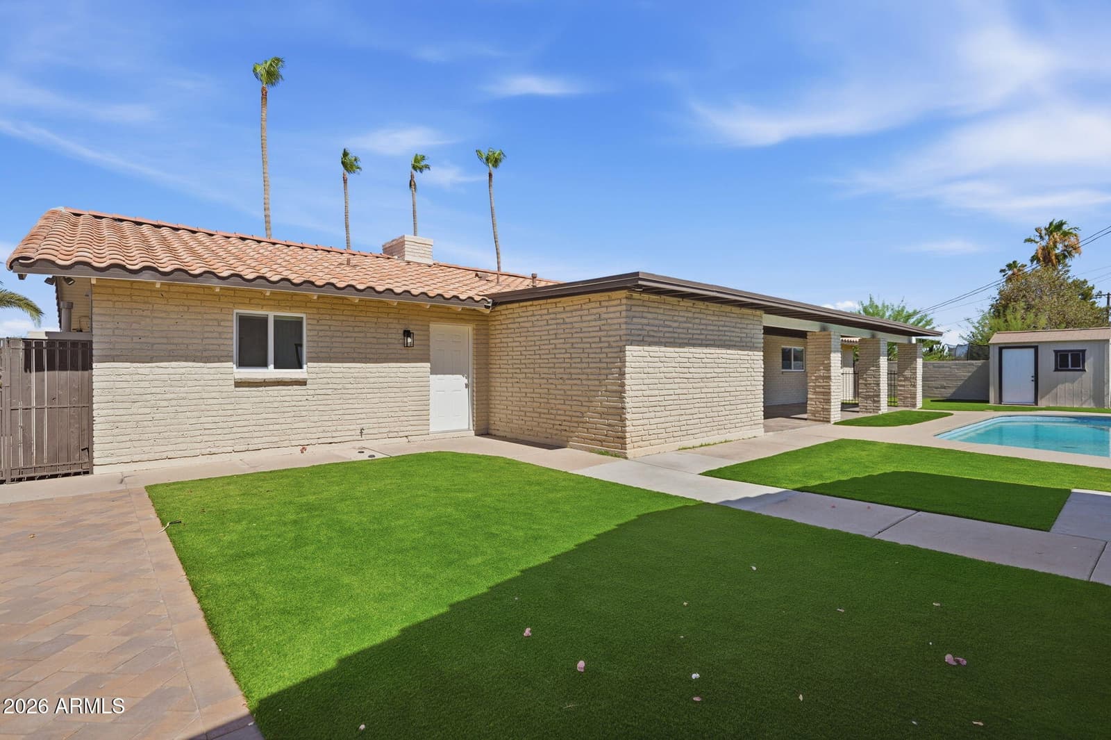 2515 S PALM Drive, Tempe, AZ 85282 — photo 11 of 56
