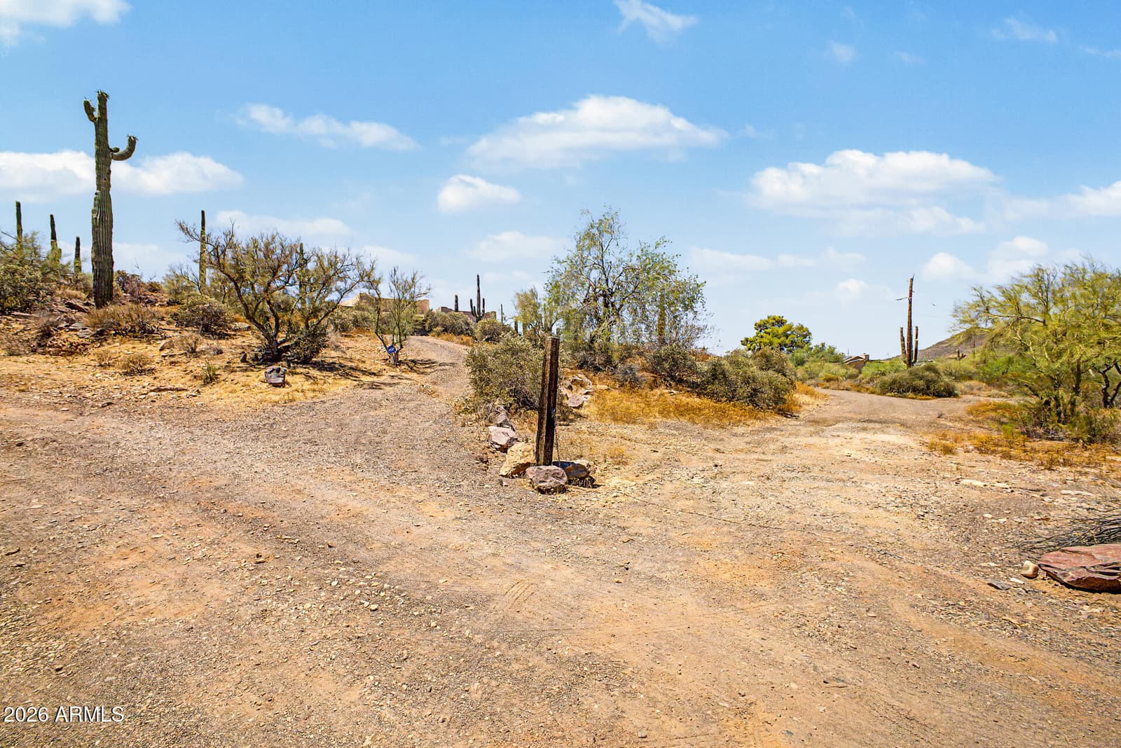 407 E HONDA BOW Road, Phoenix, AZ 85086 — photo 3 of 32