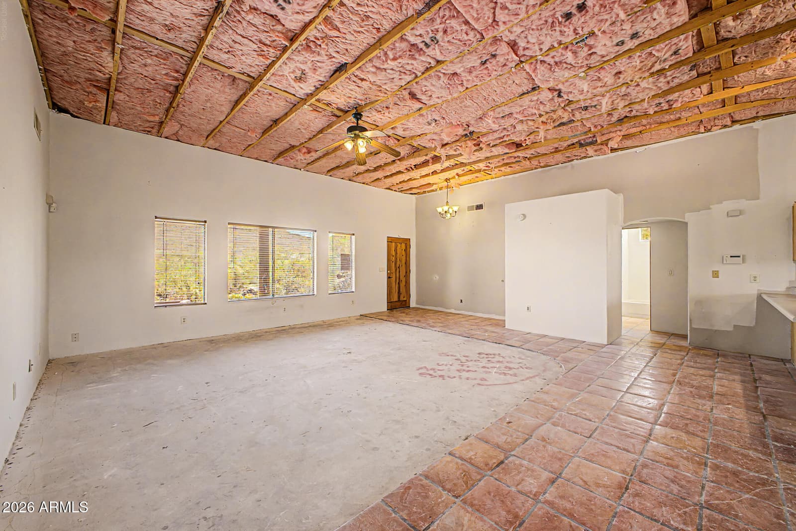 407 E HONDA BOW Road, Phoenix, AZ 85086 — photo 7 of 32