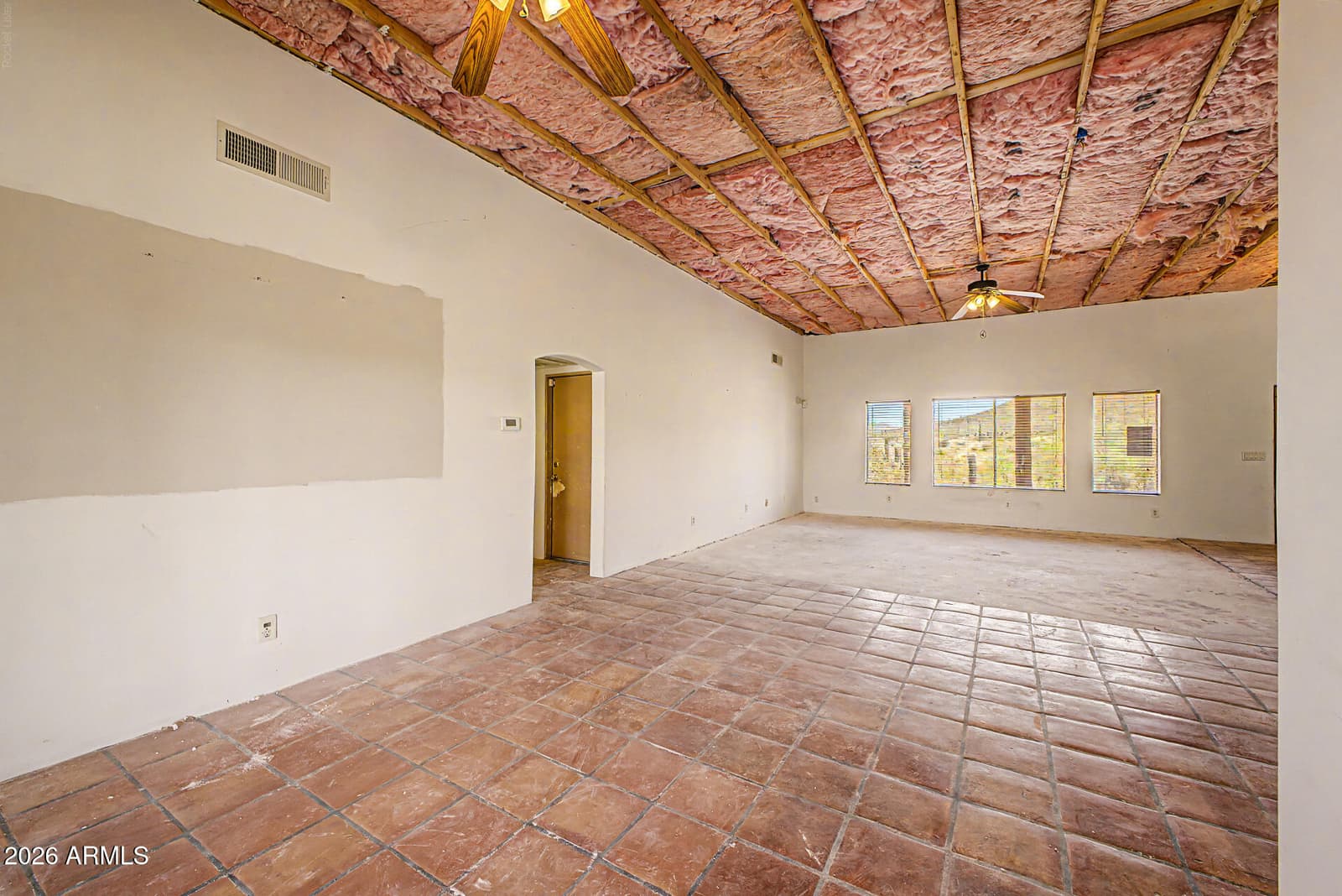 407 E HONDA BOW Road, Phoenix, AZ 85086 — photo 9 of 32