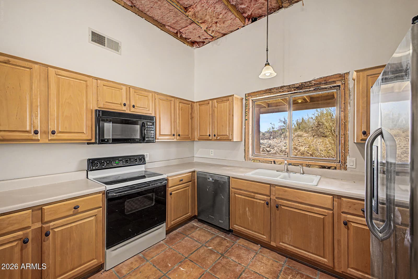 407 E HONDA BOW Road, Phoenix, AZ 85086 — photo 11 of 32
