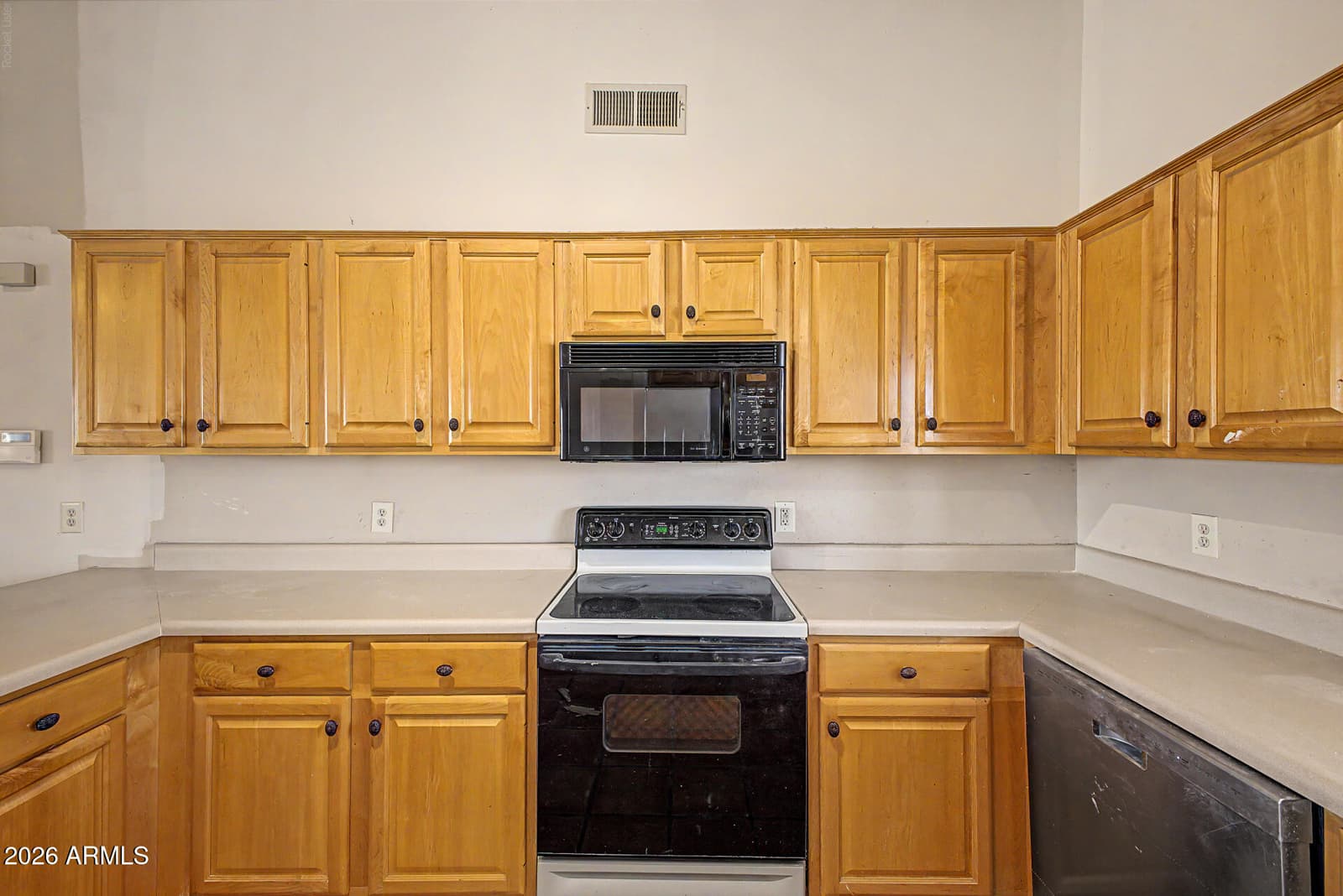 407 E HONDA BOW Road, Phoenix, AZ 85086 — photo 12 of 32