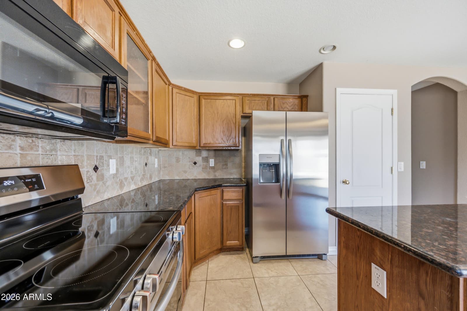 779 E BRADSTOCK Way, San Tan Valley, AZ 85140 — photo 10 of 36