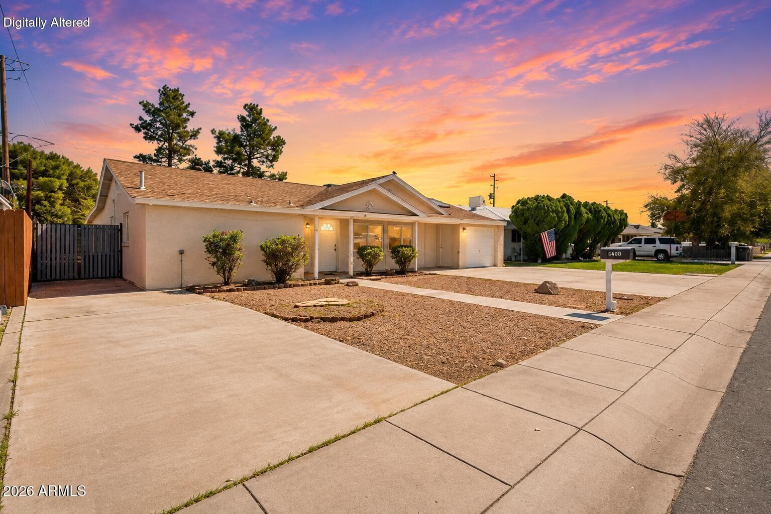 7 S CATALINA Street, Gilbert, AZ 85233 — photo 2 of 22