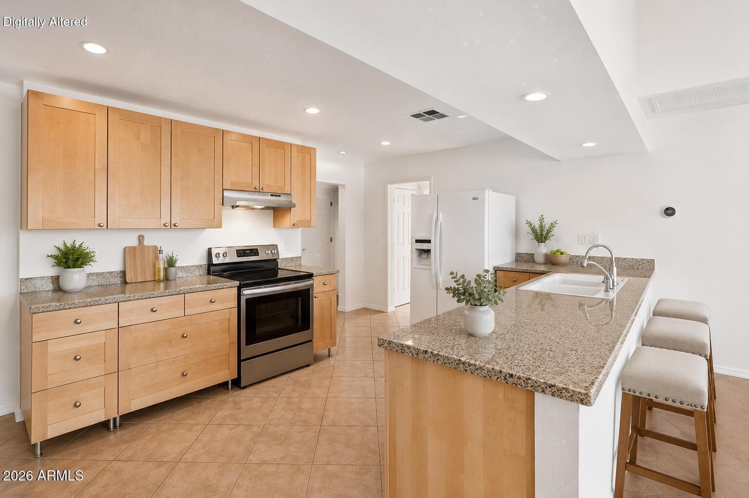7 S CATALINA Street, Gilbert, AZ 85233 — photo 5 of 22
