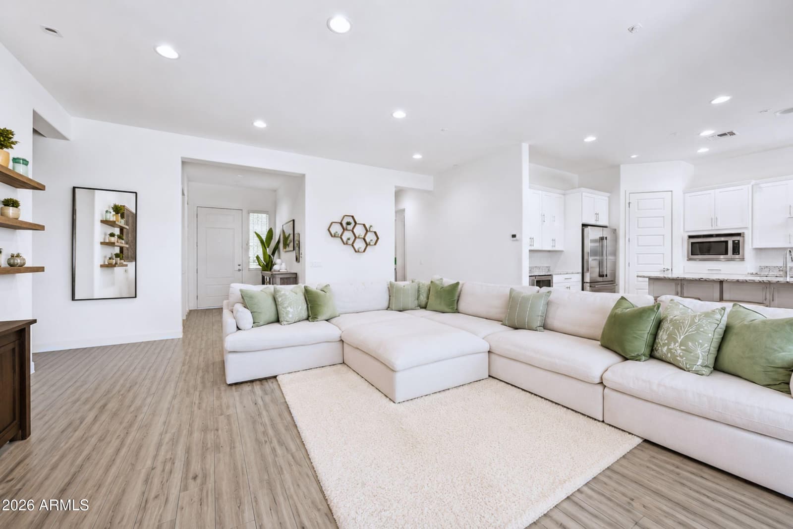 256 E GEMINI Place, Chandler, AZ 85249 — photo 4 of 32