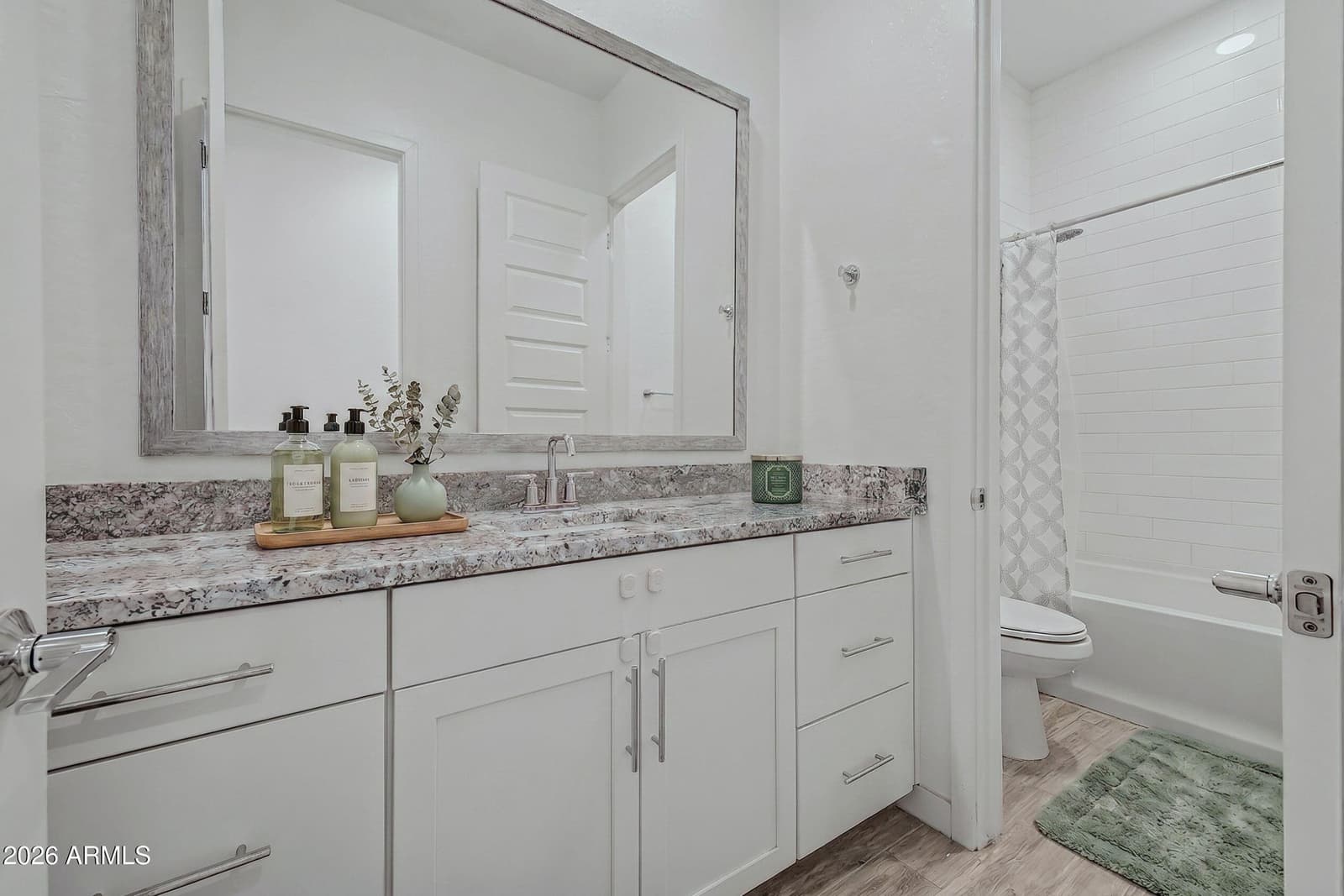 256 E GEMINI Place, Chandler, AZ 85249 — photo 17 of 32