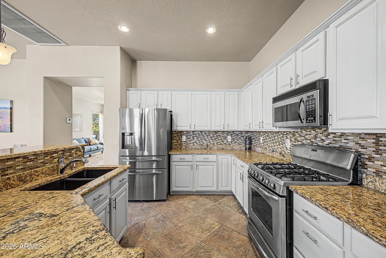6295 S FAWN Court, Gilbert, AZ 85298 — photo 13 of 32