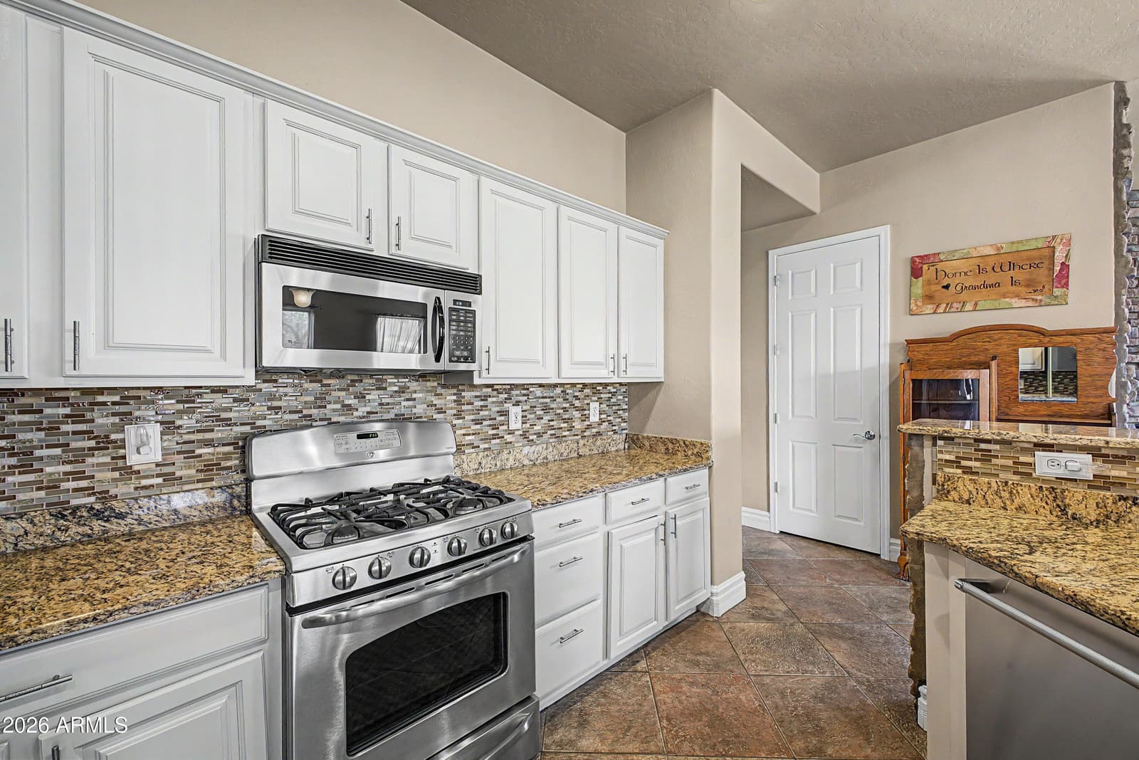 6295 S FAWN Court, Gilbert, AZ 85298 — photo 15 of 32