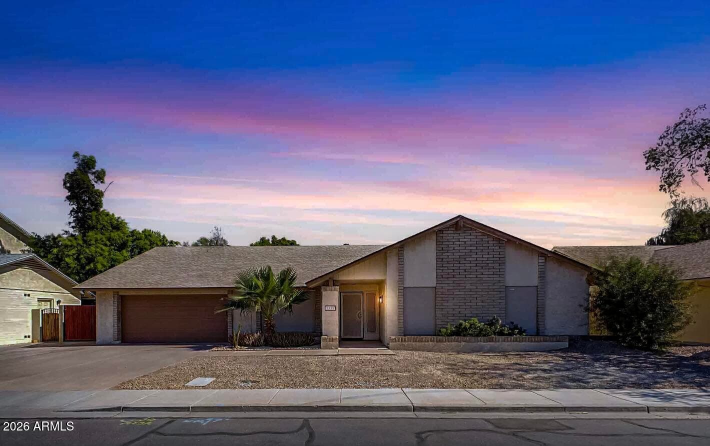 2238 W NARANJA Avenue, Mesa, AZ 85202 — photo 2 of 46