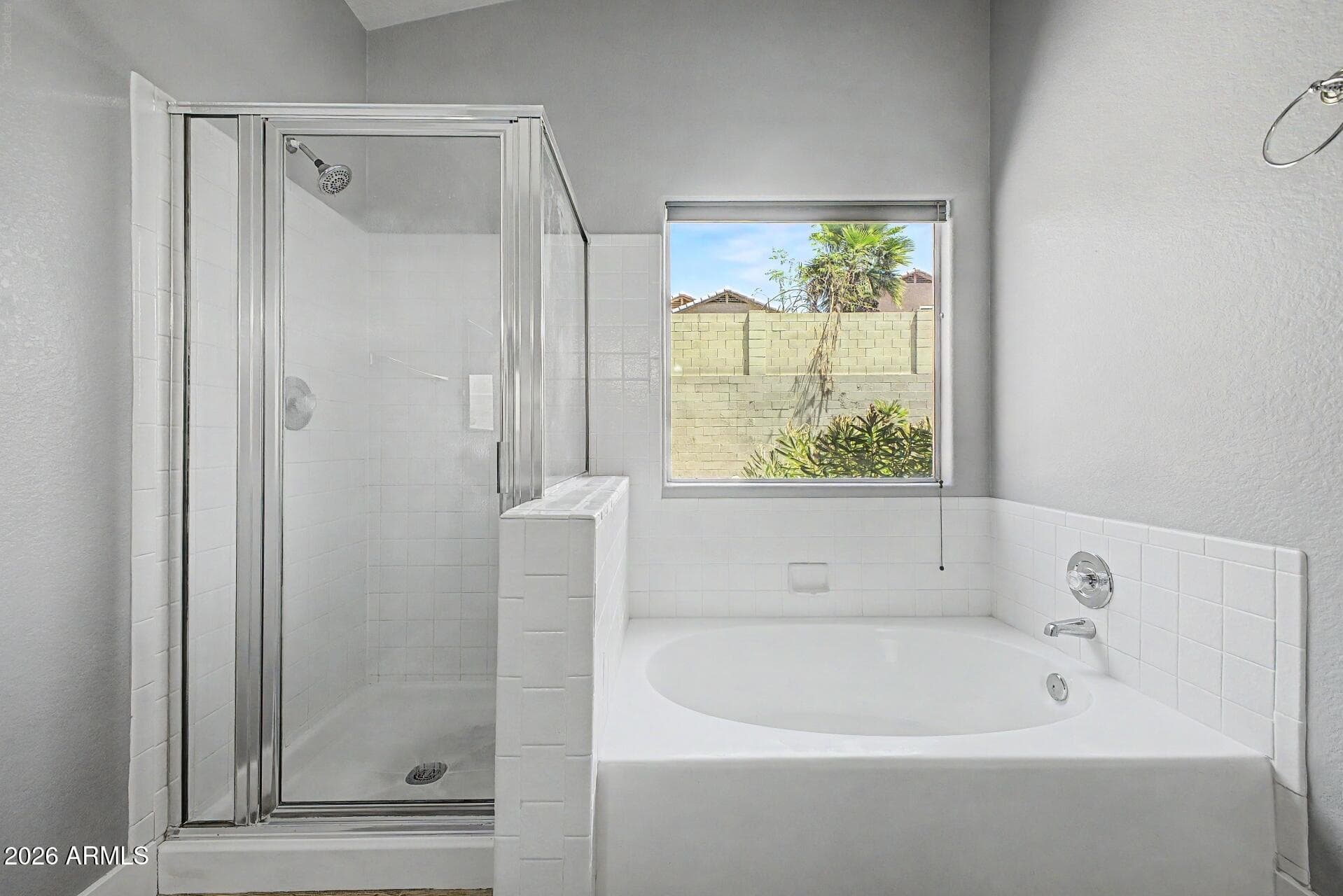 1348 E LIBBY Street, Phoenix, AZ 85022 — photo 20 of 33
