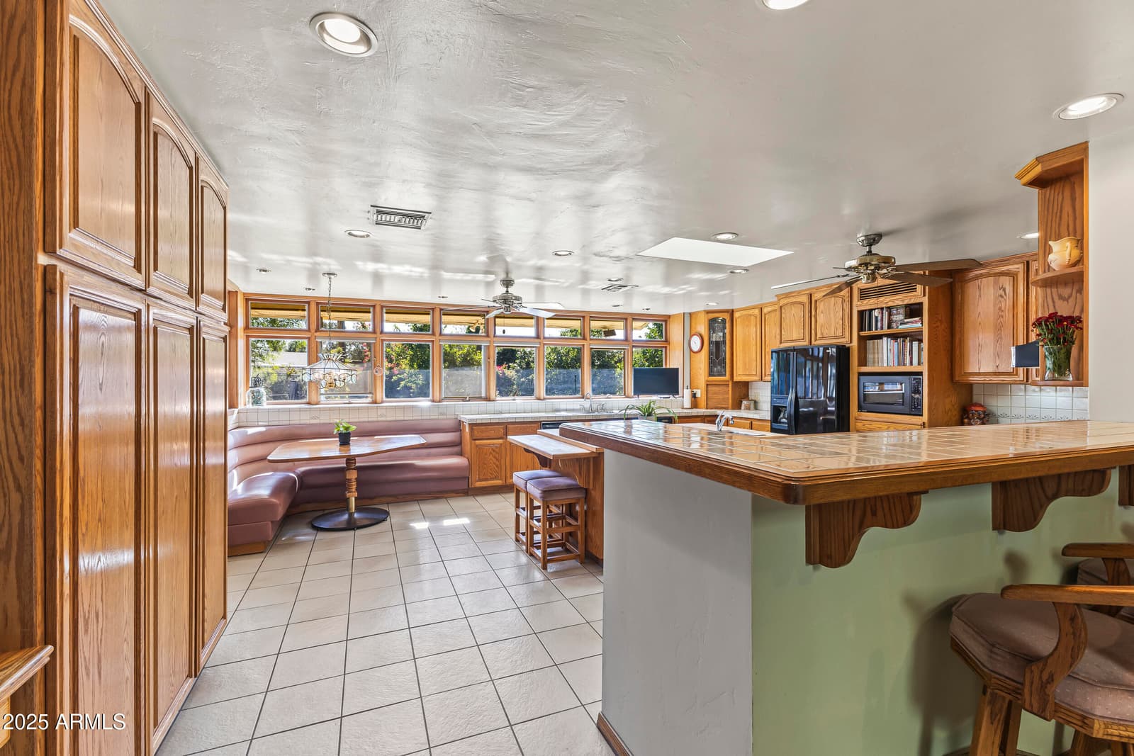 2047 W CAMBRIDGE Avenue, Phoenix, AZ 85009 — photo 28 of 54