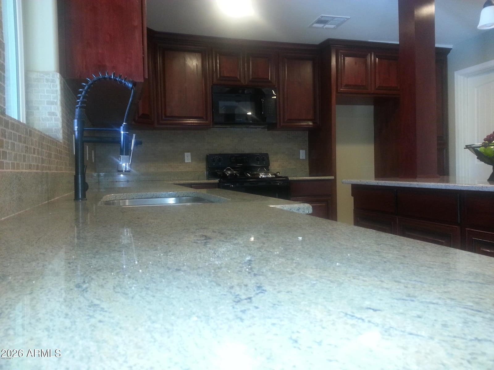 7801 N 37TH Avenue, Phoenix, AZ 85051 — photo 7 of 24