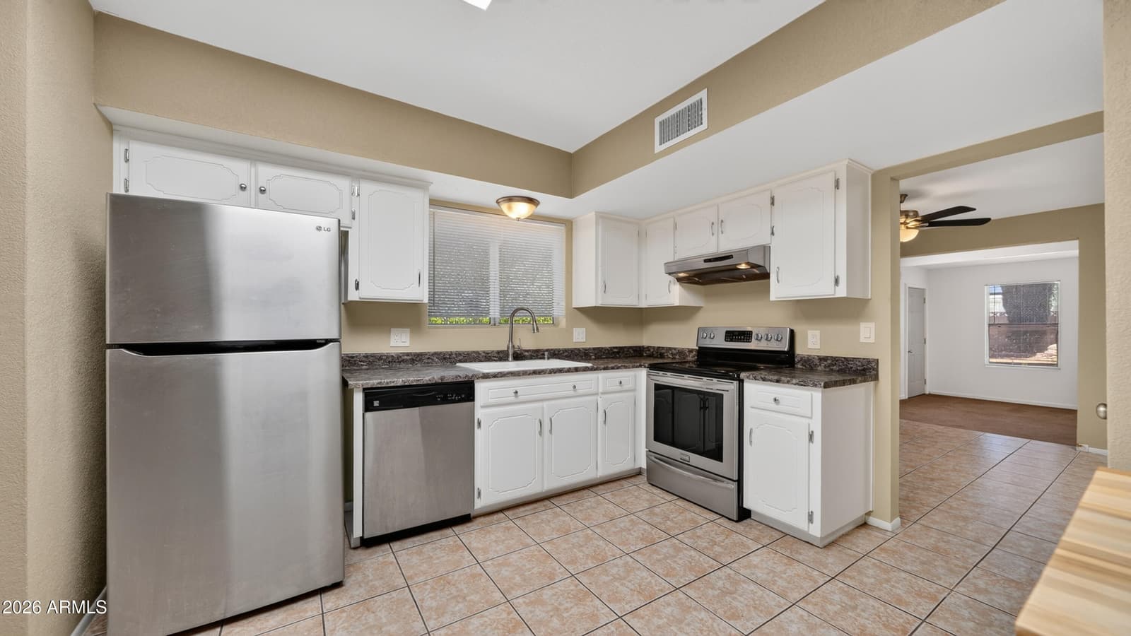 1460 PASEO SAN LUIS, Sierra Vista, AZ 85635 — photo 2 of 46