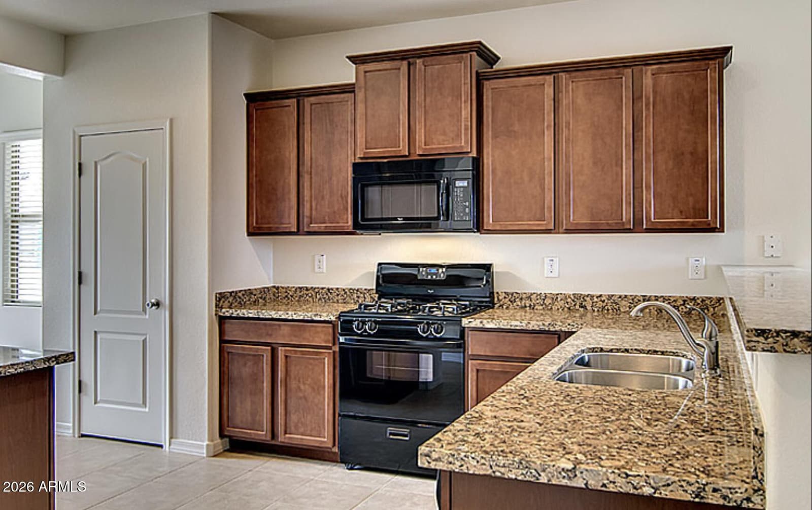 18746 N LARIAT Road, Maricopa, AZ 85138 — photo 2 of 7