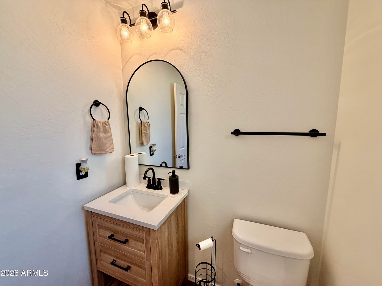 4643 W JUNIPER Avenue, Coolidge, AZ 85128 — photo 6 of 16