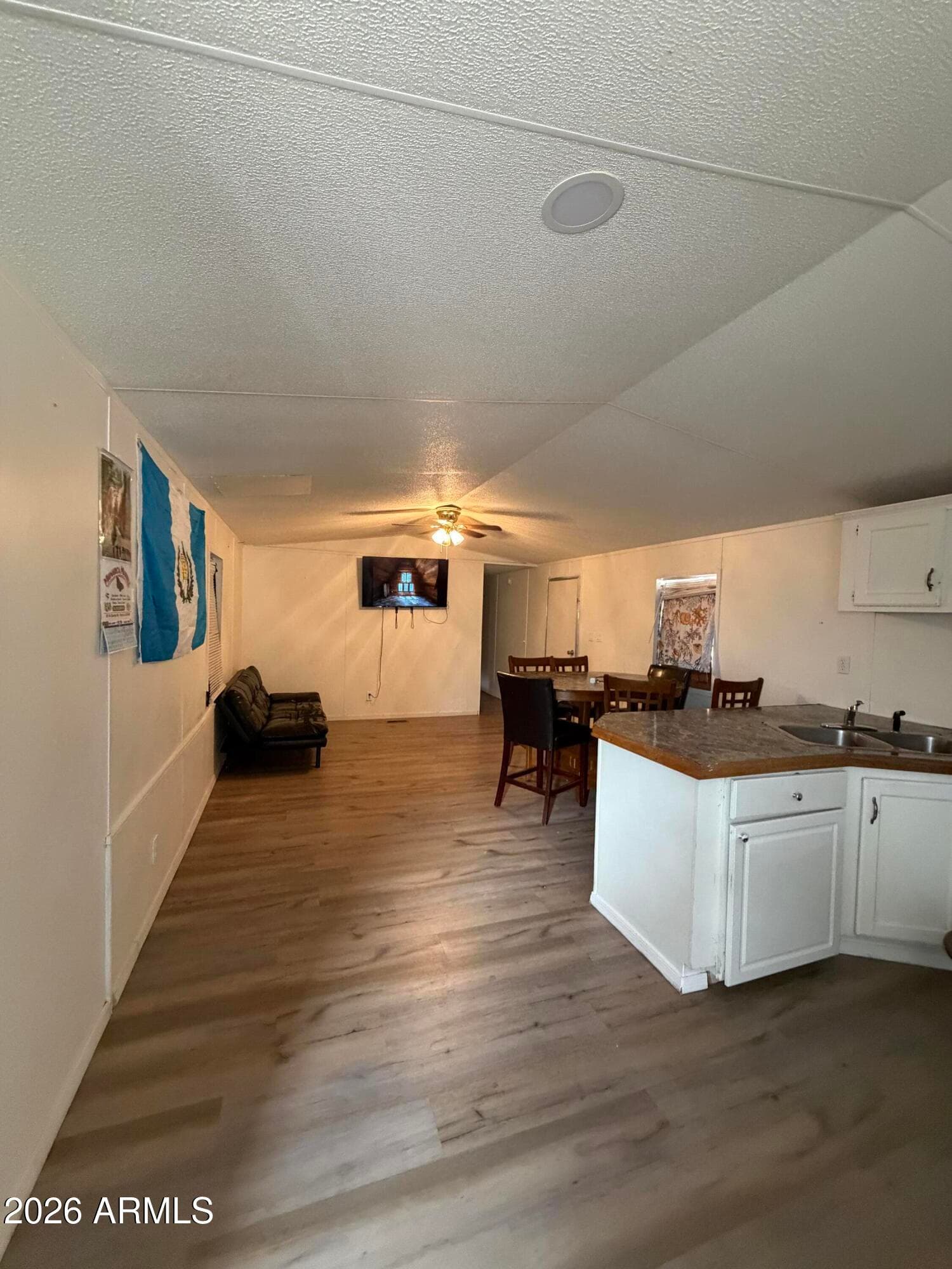 303 E SOUTH MOUNTAIN Avenue 49, Phoenix, AZ 85042 — photo 6 of 25