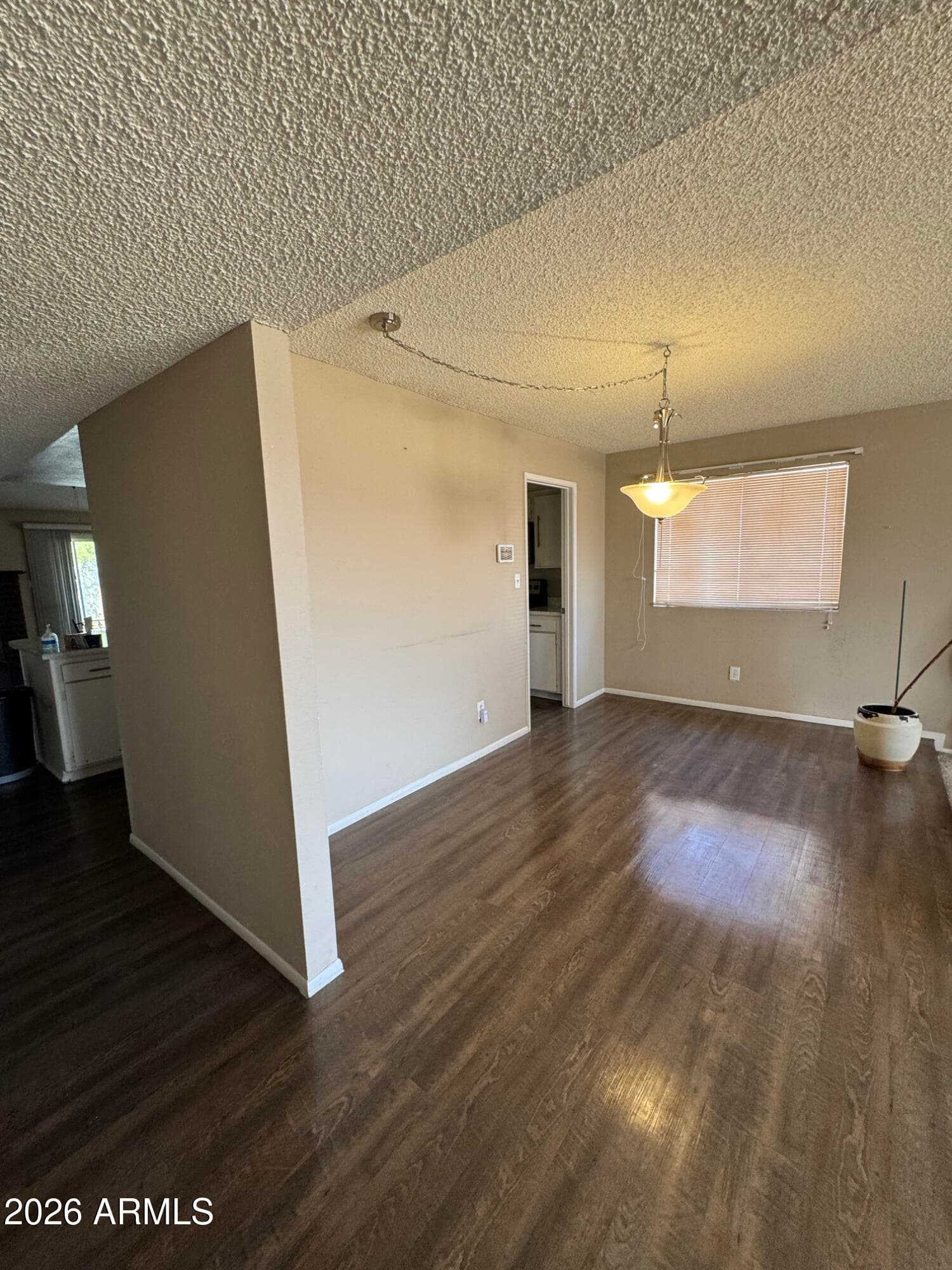 6540 W HAZELWOOD Street, Phoenix, AZ 85033 — photo 3 of 32