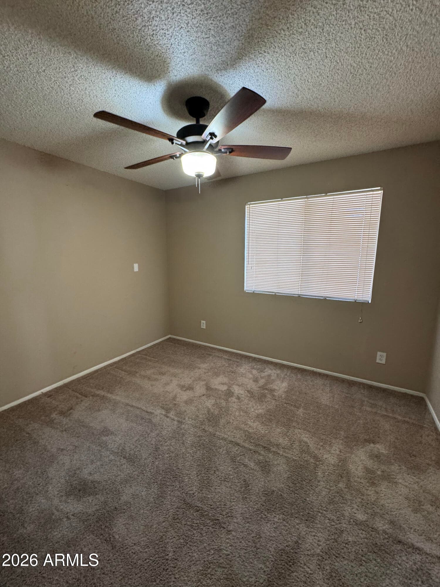 6540 W HAZELWOOD Street, Phoenix, AZ 85033 — photo 12 of 32