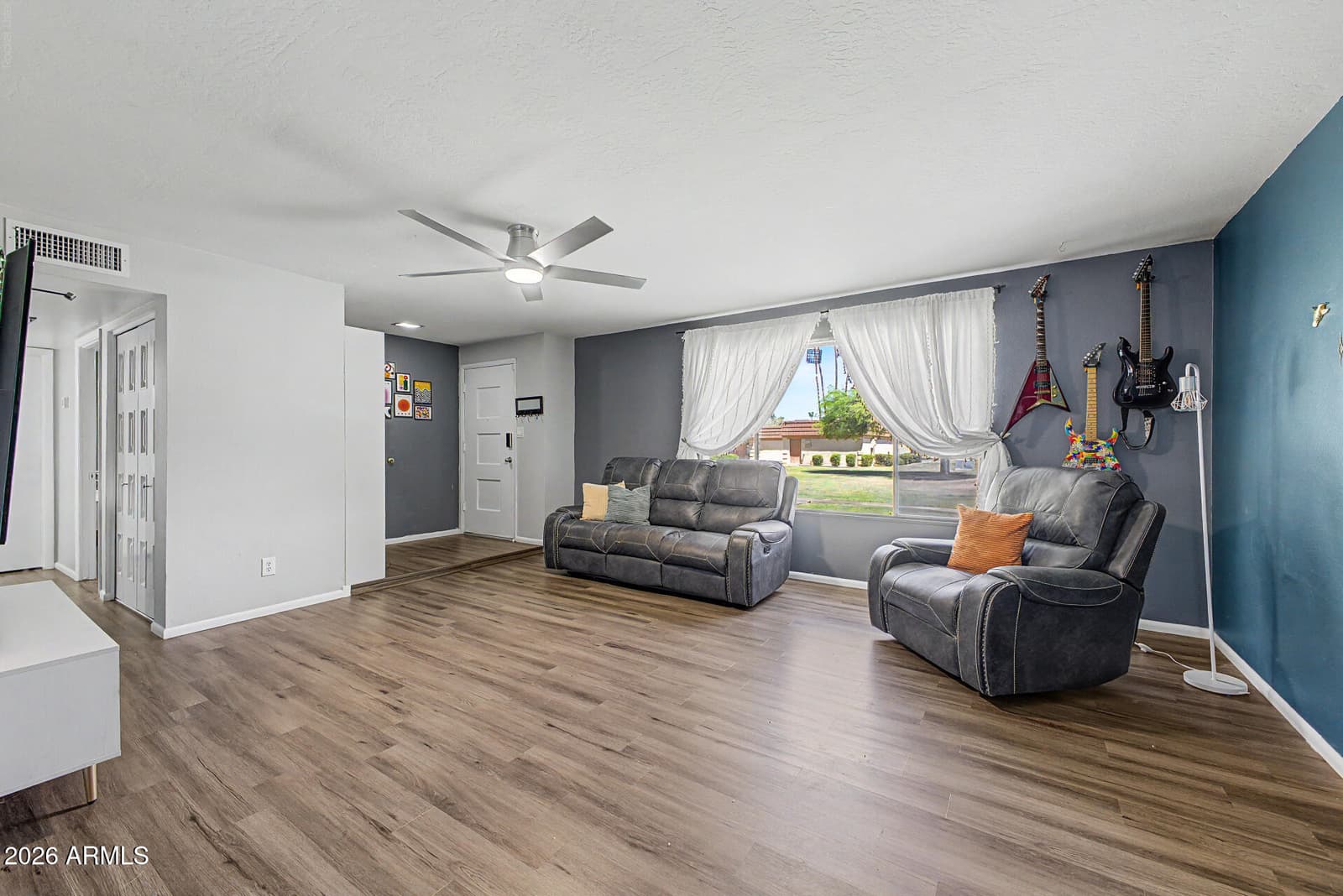 1620 E DONNER Drive, Tempe, AZ 85282 — photo 15 of 38