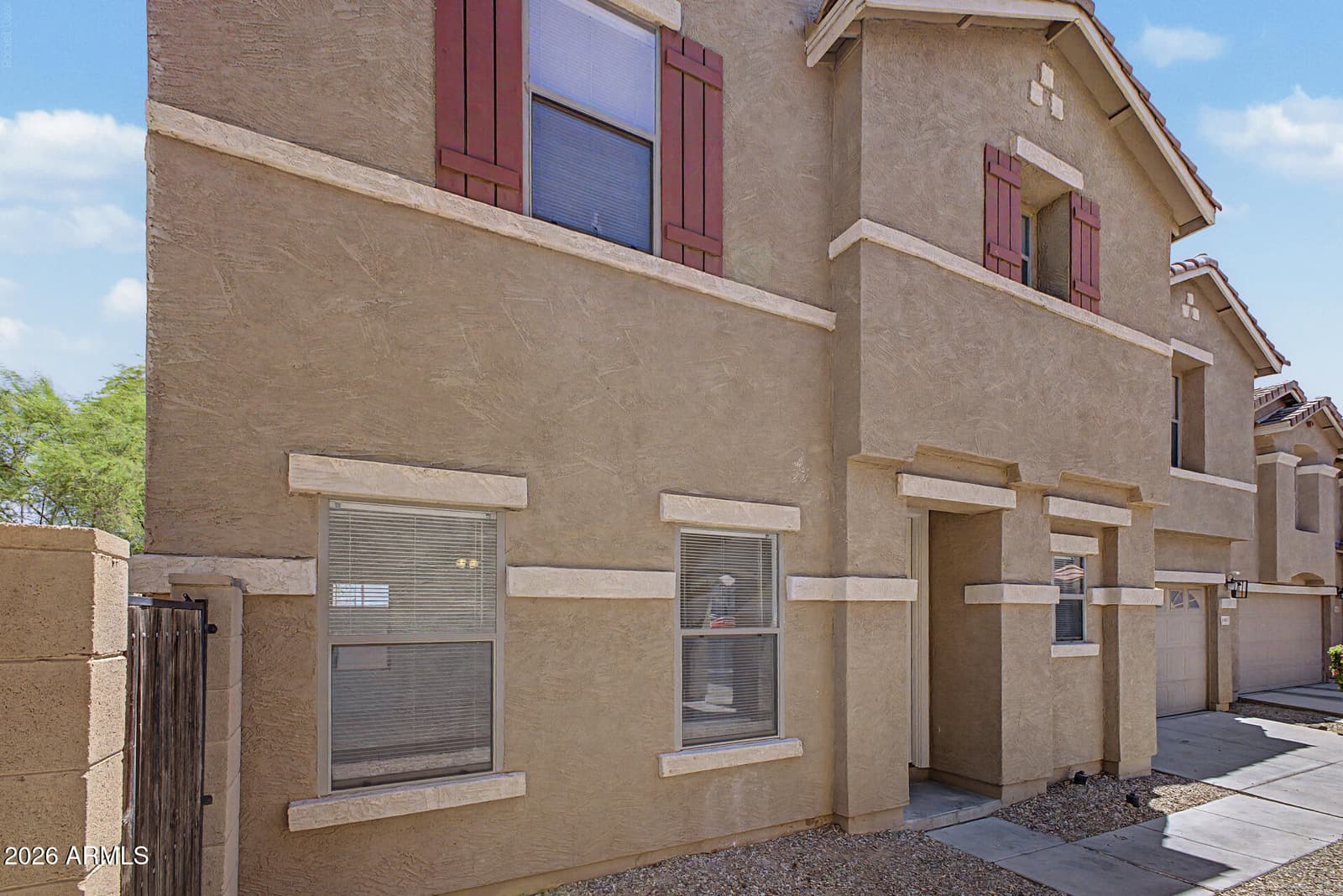 9481 N 81ST Drive, Peoria, AZ 85345 — photo 3 of 35