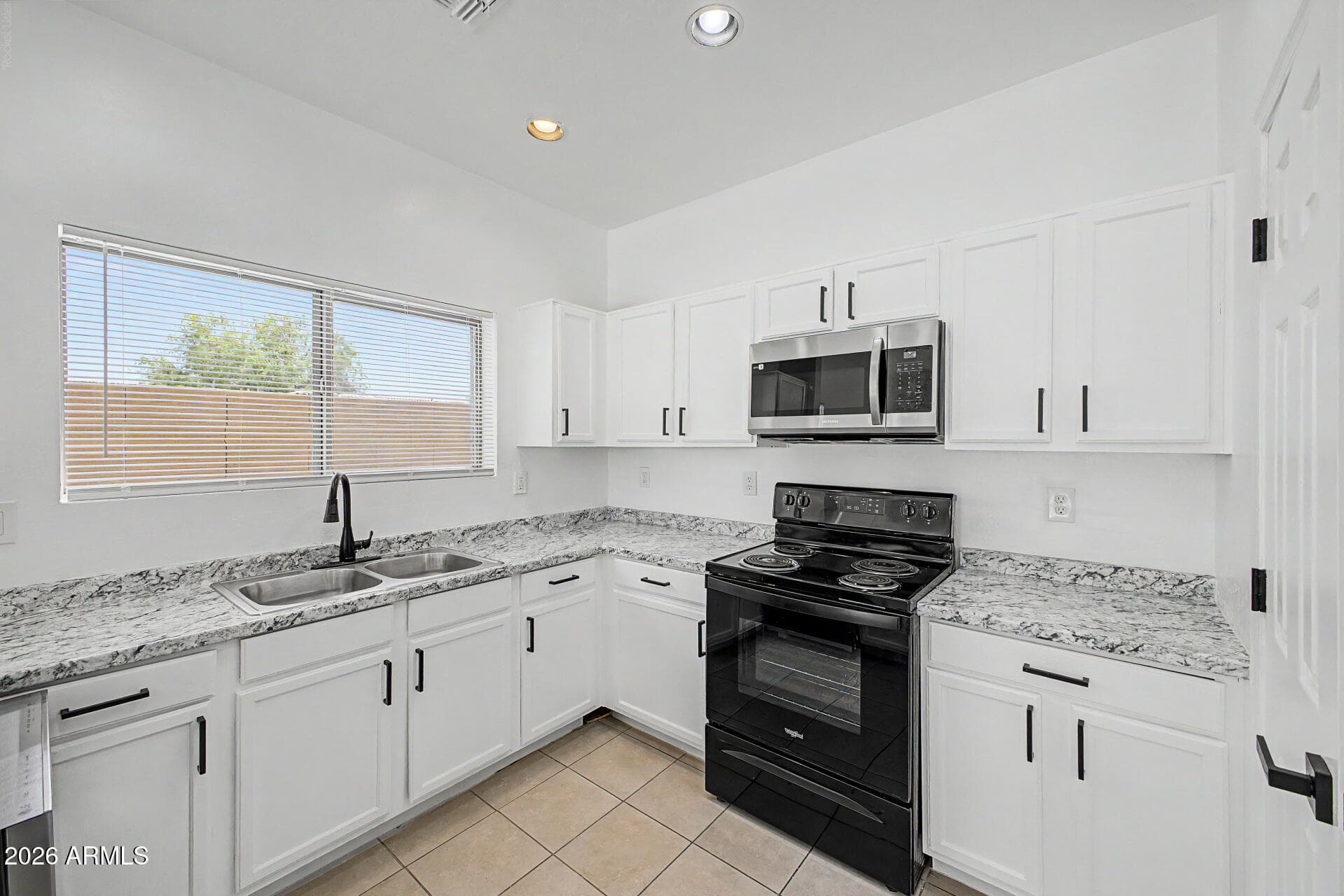 9481 N 81ST Drive, Peoria, AZ 85345 — photo 9 of 35