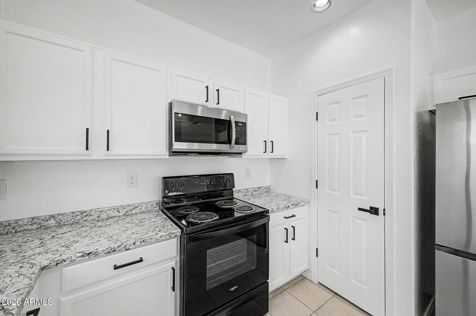 9481 N 81ST Drive, Peoria, AZ 85345 — photo 12 of 35