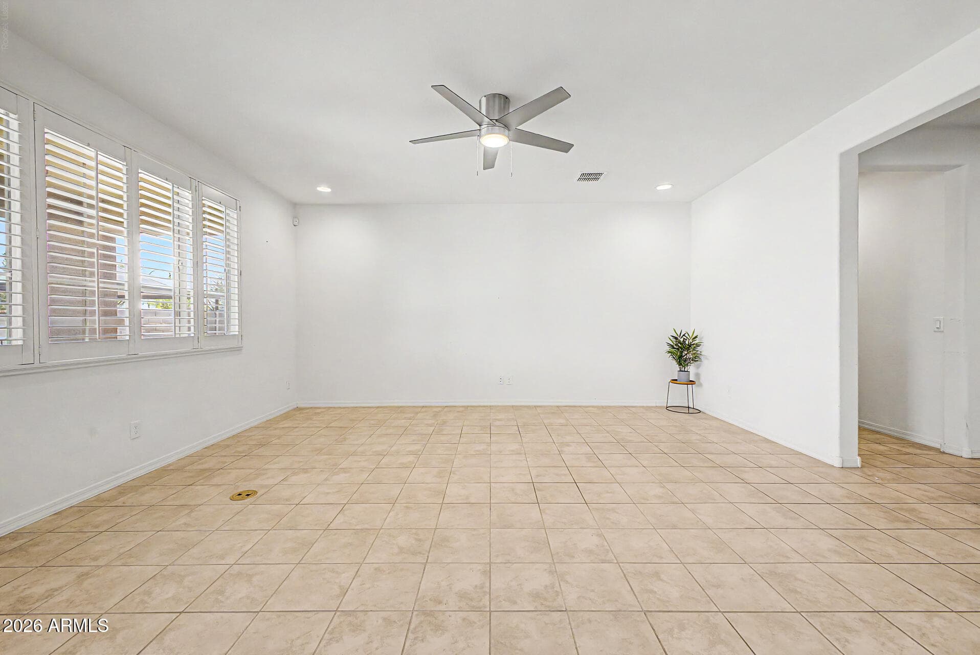 5612 N 109TH Avenue, Phoenix, AZ 85037 — photo 12 of 39