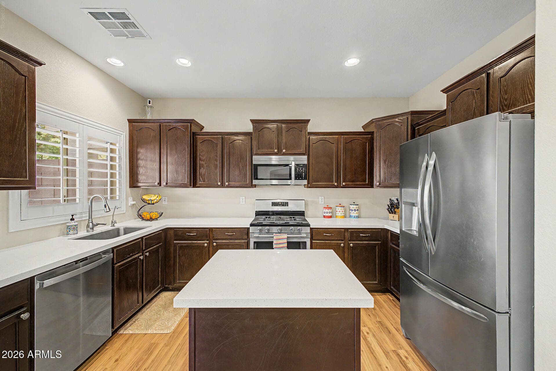 3841 S LAUREL Way, Chandler, AZ 85286 — photo 5 of 35