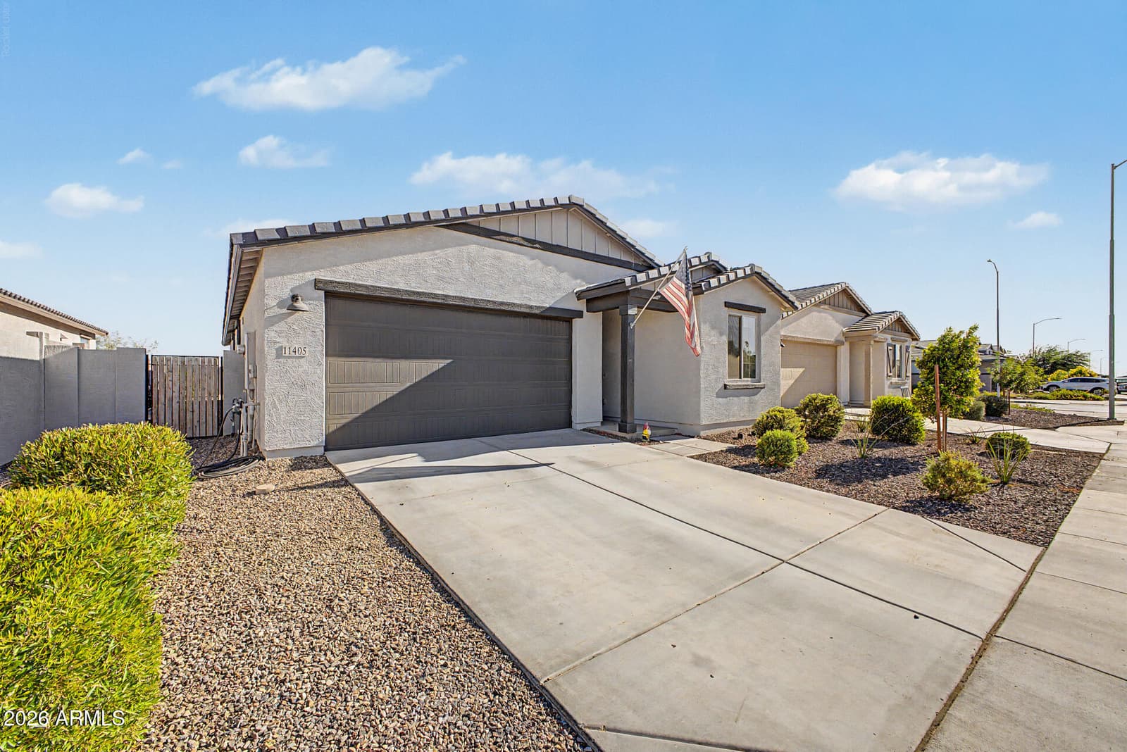 11405 E ULYSSES Avenue, Mesa, AZ 85212 — photo 2 of 40