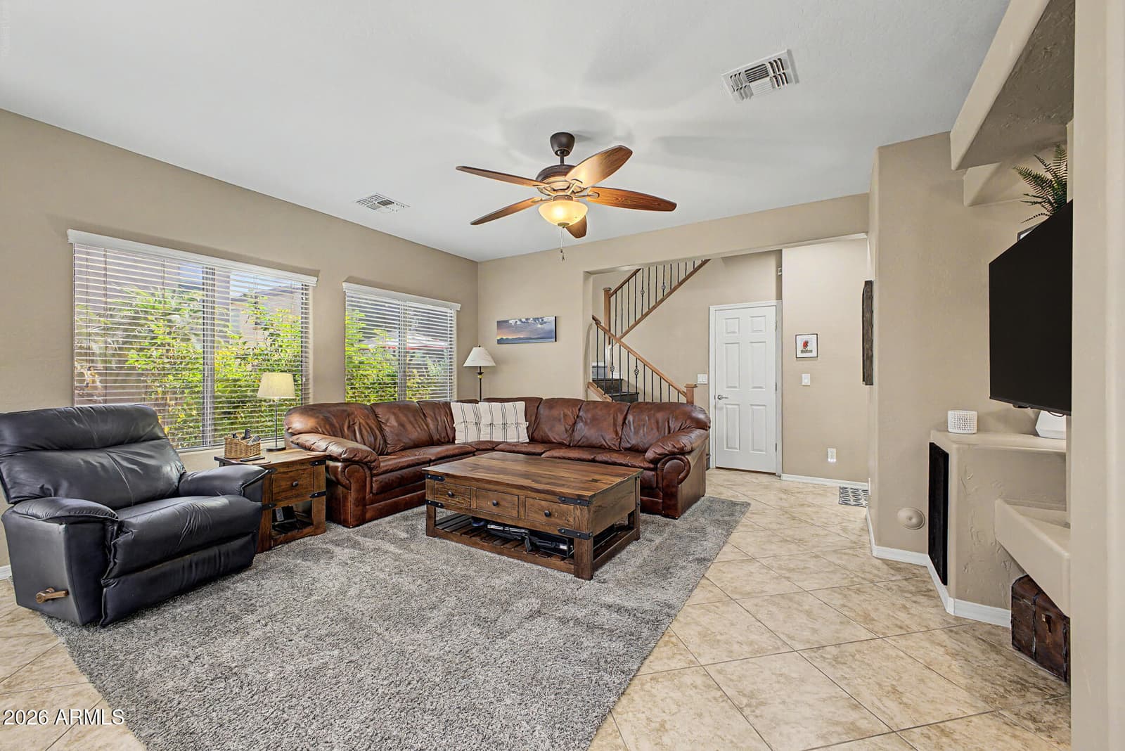 2519 W LUCIA Drive, Phoenix, AZ 85085 — photo 4 of 24