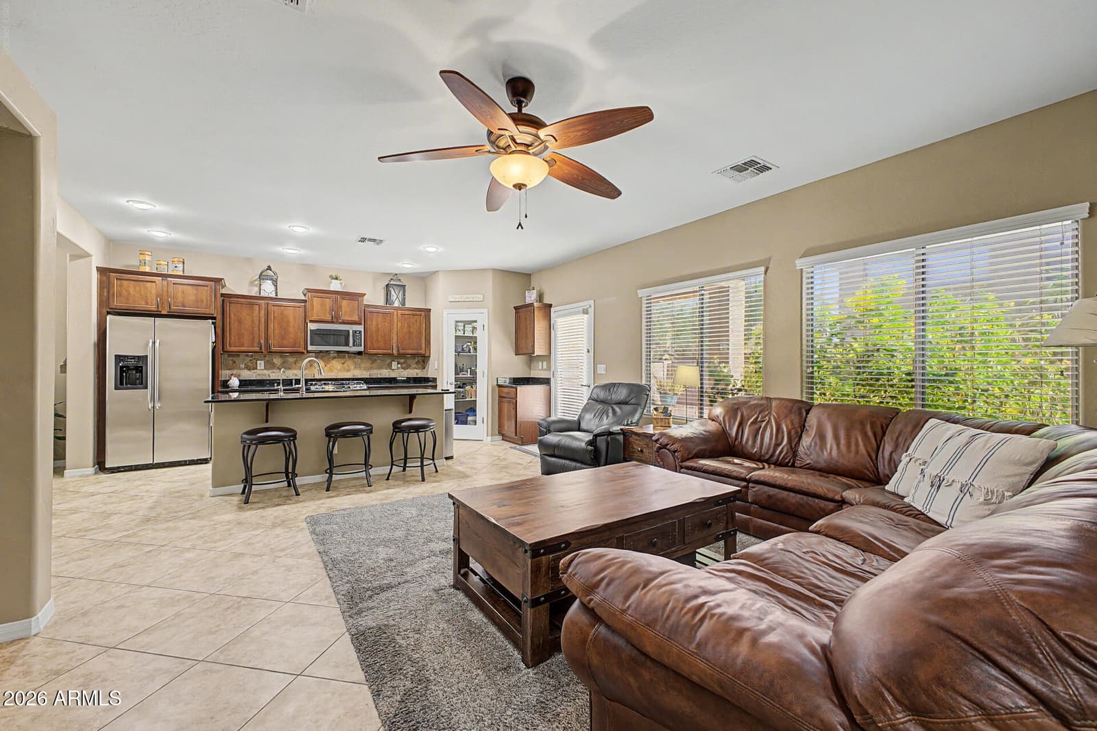 2519 W LUCIA Drive, Phoenix, AZ 85085 — photo 6 of 24