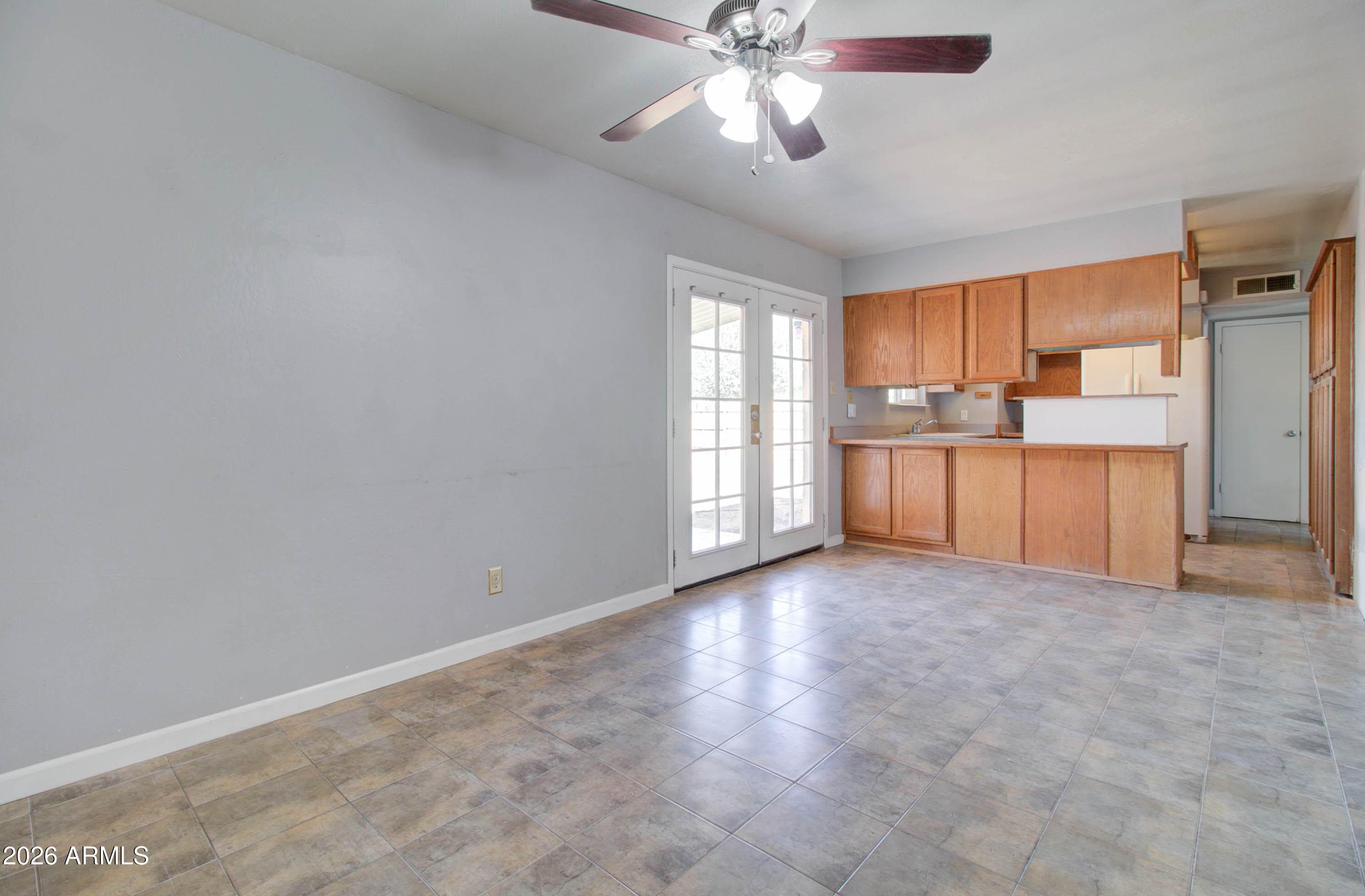 1301 W 15th Street, Tempe, AZ 85281 — photo 7 of 32