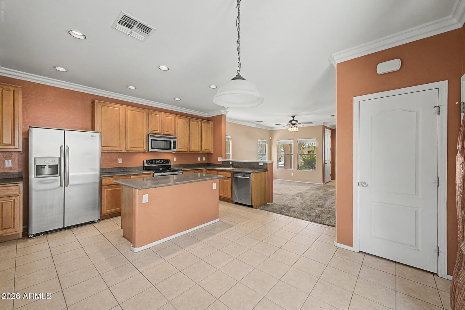 1183 E CANYON CREEK Drive, Gilbert, AZ 85295 — photo 8 of 27