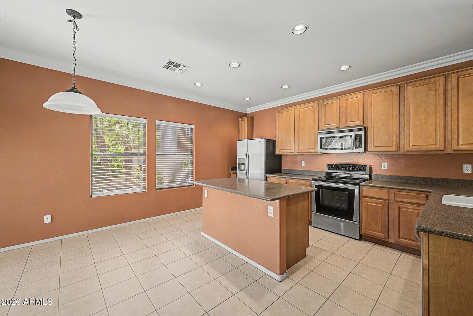 1183 E CANYON CREEK Drive, Gilbert, AZ 85295 — photo 9 of 27