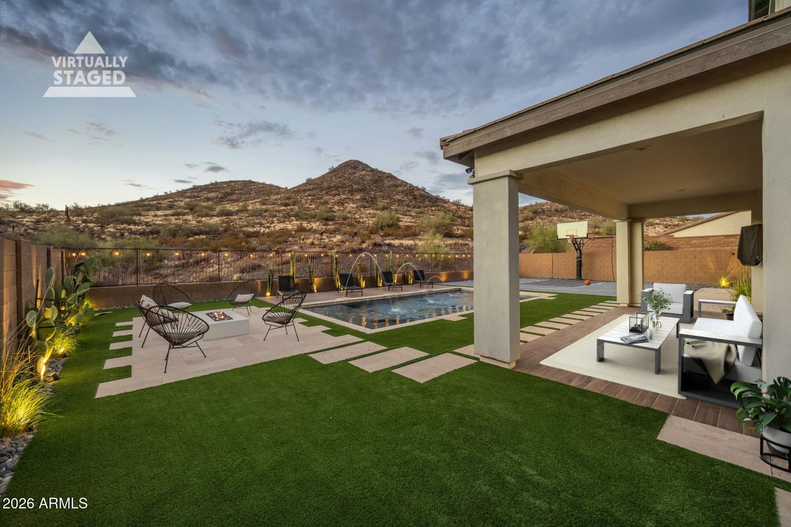 2110 E FALLEN LEAF Lane, Phoenix, AZ 85024 — photo 17 of 61