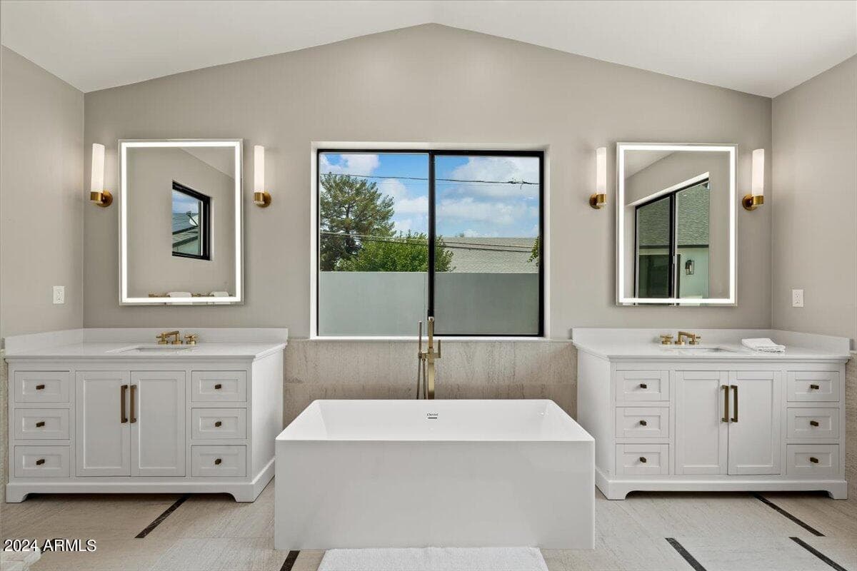 4137 E EARLL Drive, Phoenix, AZ 85018 — photo 30 of 54