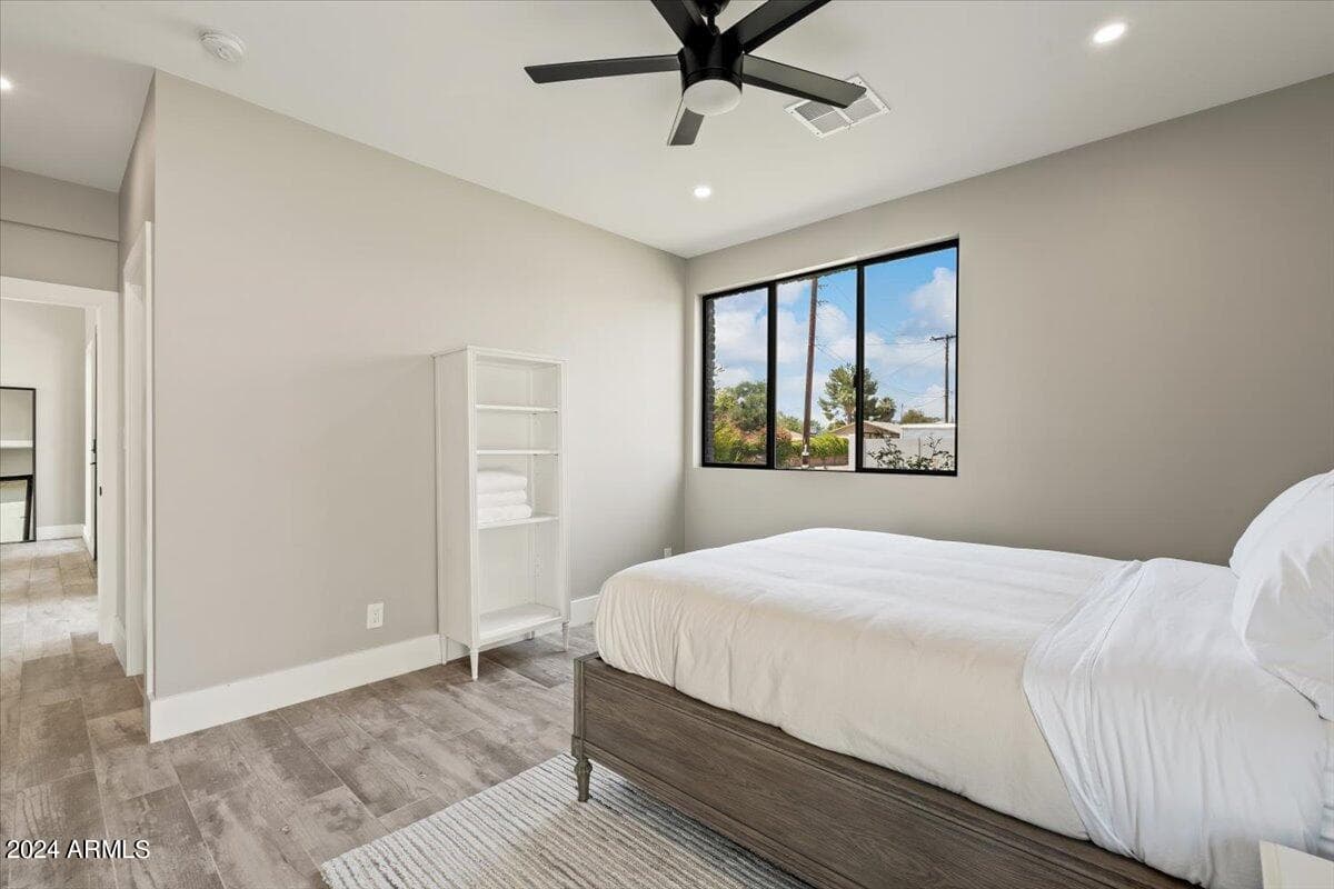 4137 E EARLL Drive, Phoenix, AZ 85018 — photo 38 of 54
