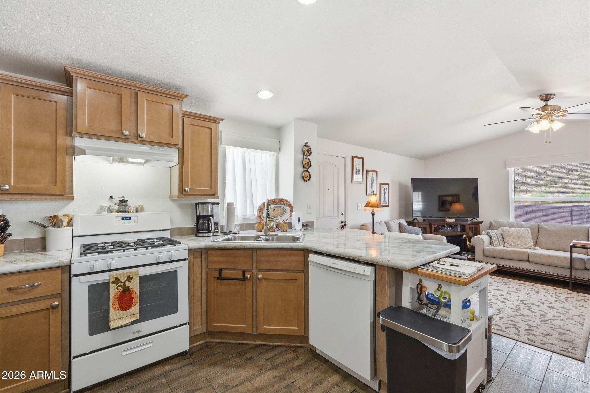 8421 E MAIN Street, Mesa, AZ 85207 — photo 10 of 27