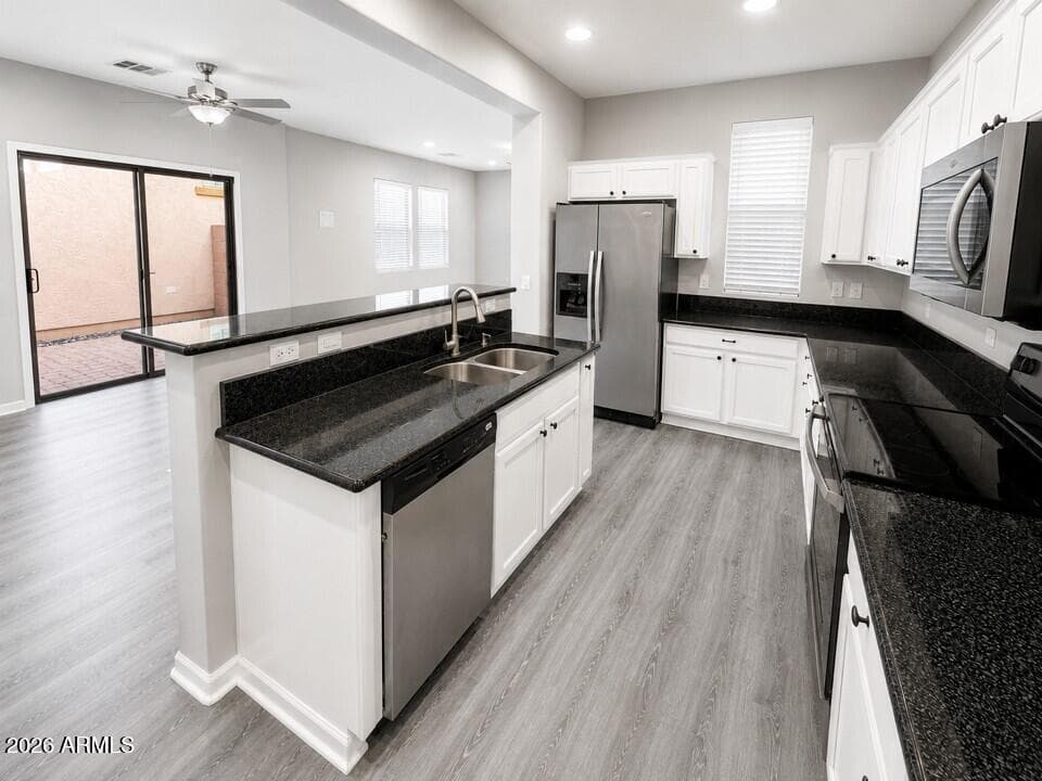 25813 N 54TH Avenue, Phoenix, AZ 85083 — photo 10 of 37