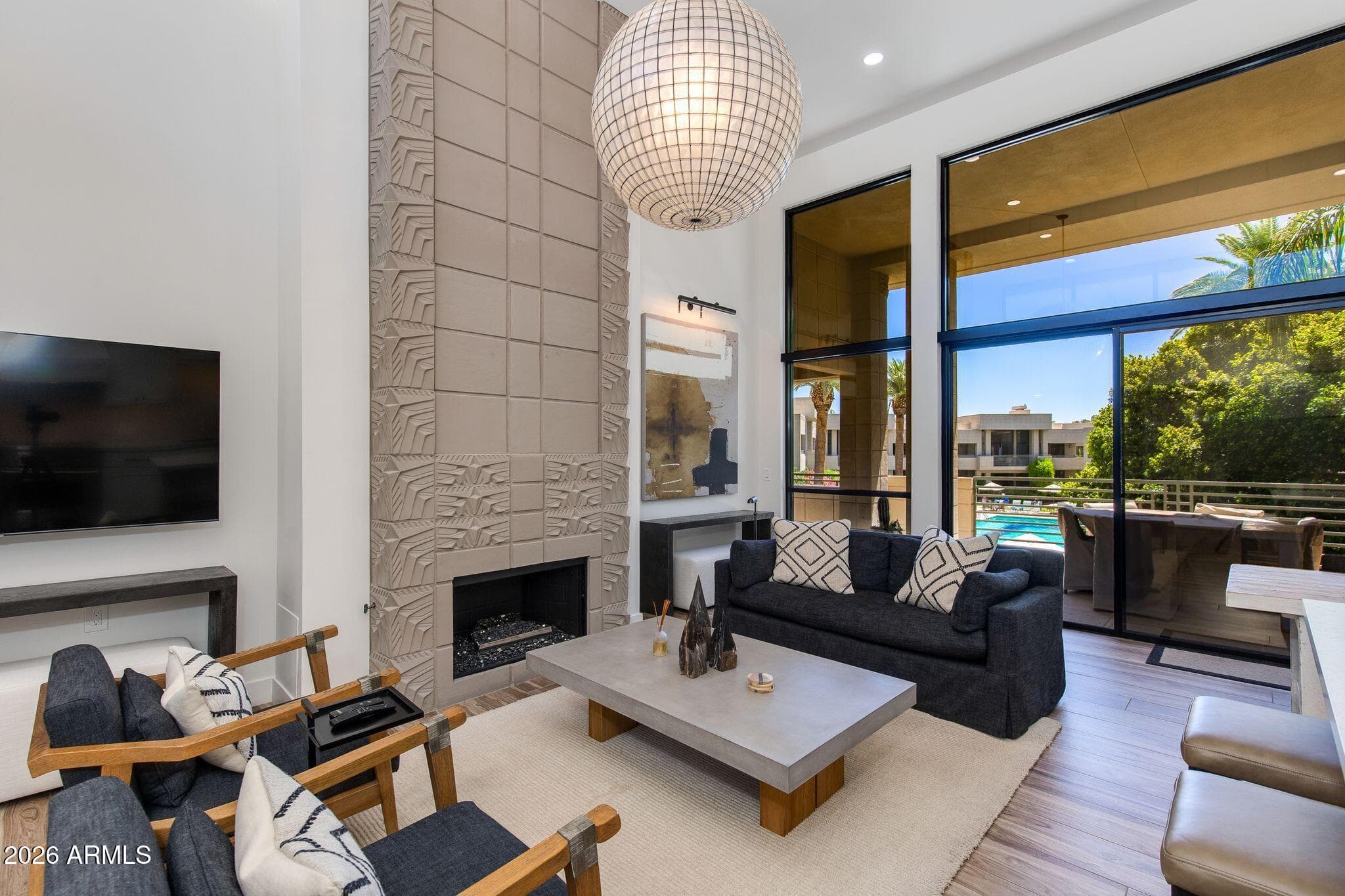 2802 E CAMINO ACEQUIA Drive 2, Phoenix, AZ 85016 — photo 4 of 16