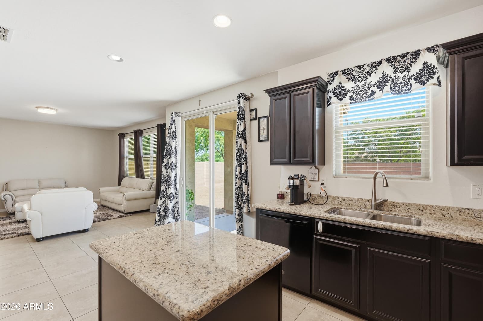 119 E CHELSEA Lane, Gilbert, AZ 85295 — photo 13 of 42