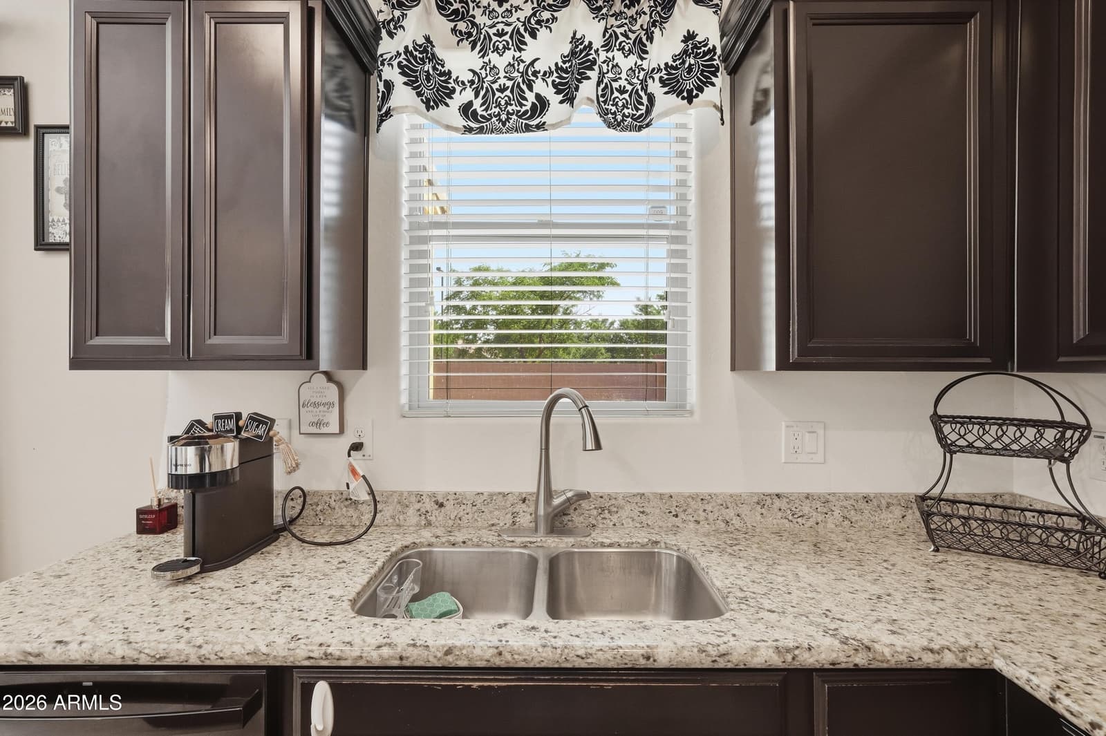 119 E CHELSEA Lane, Gilbert, AZ 85295 — photo 14 of 42