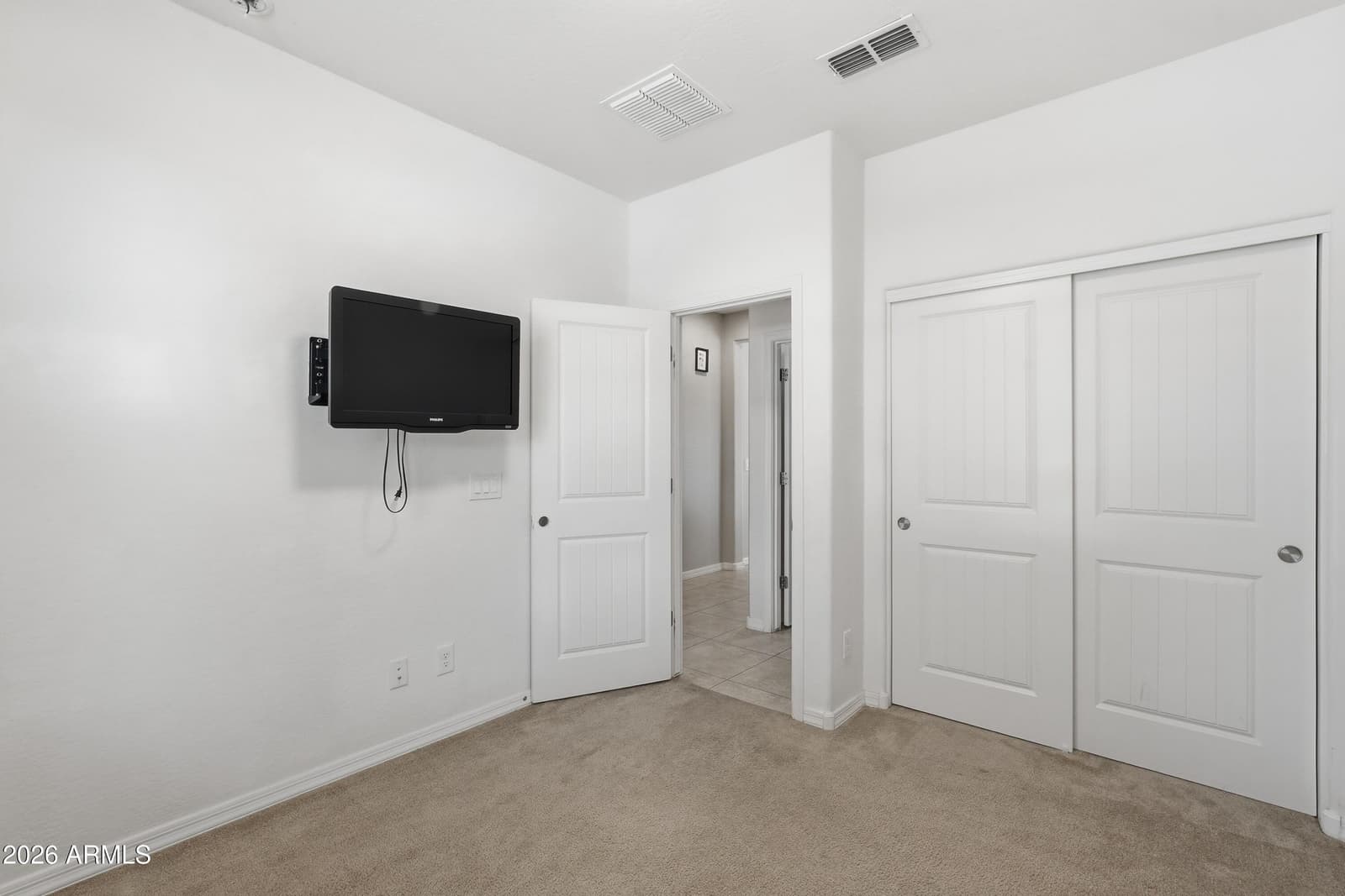 119 E CHELSEA Lane, Gilbert, AZ 85295 — photo 5 of 42