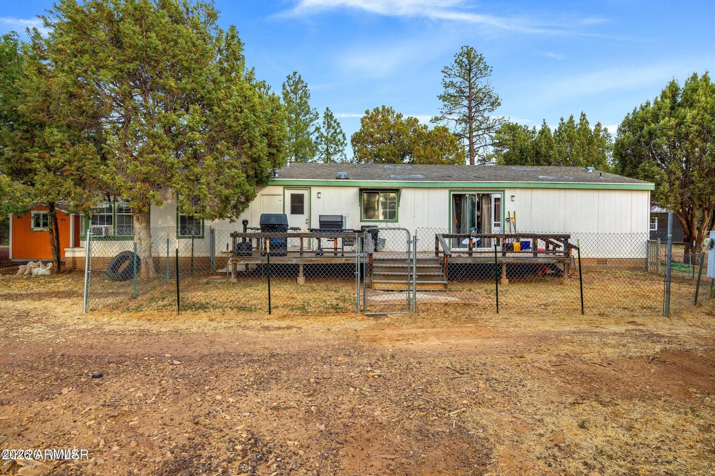220 S 10TH Avenue, Show Low, AZ 85901 — photo 24 of 32