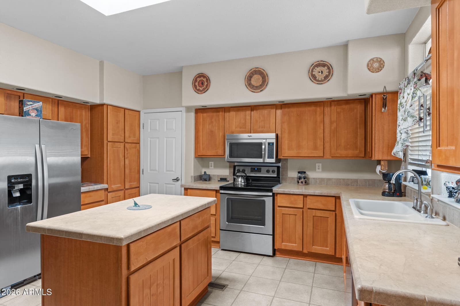 27513 N 252nd Avenue, Wittmann, AZ 85361 — photo 6 of 39