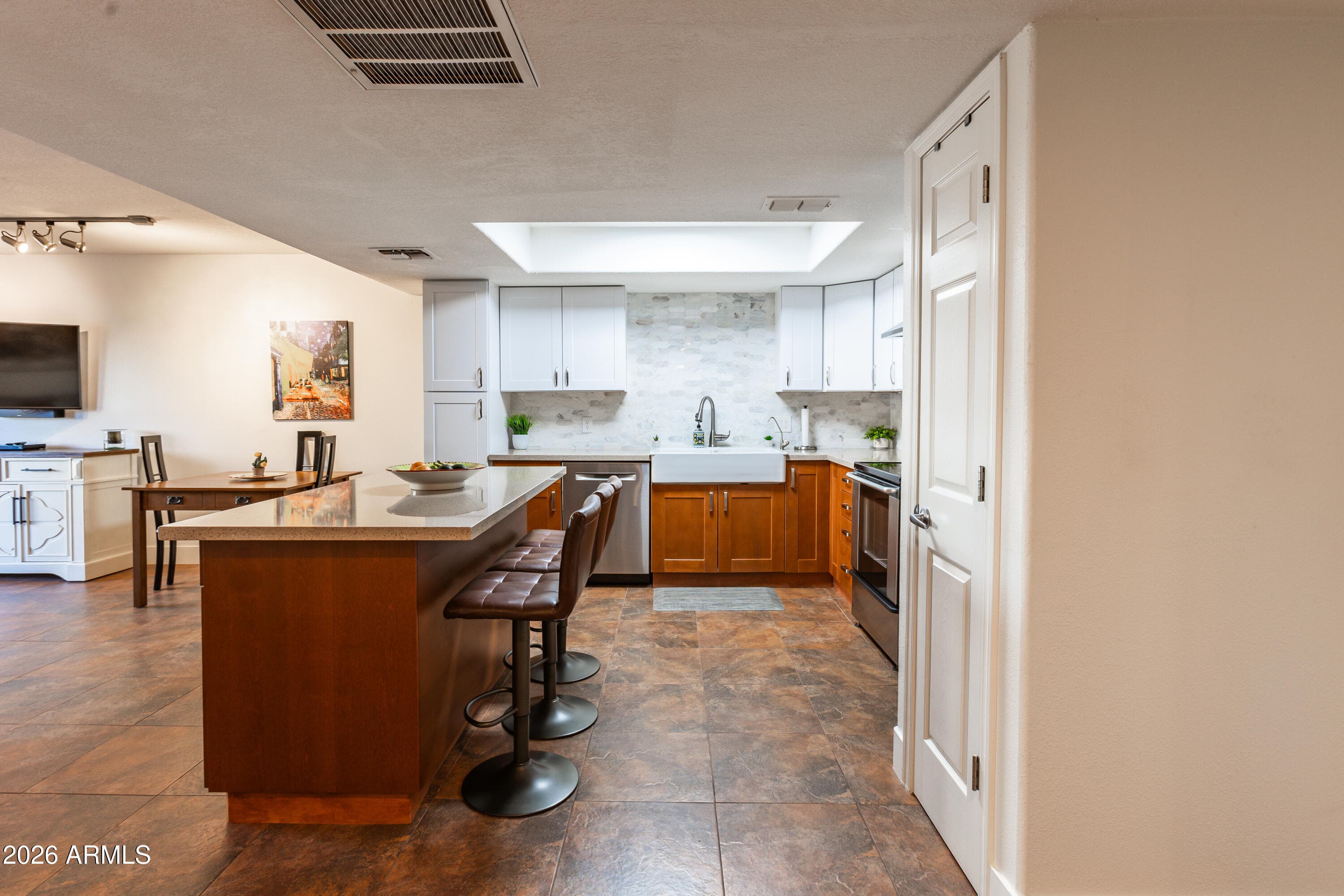 7830 E CAMELBACK Road 102, Scottsdale, AZ 85251 — photo 1 of 38